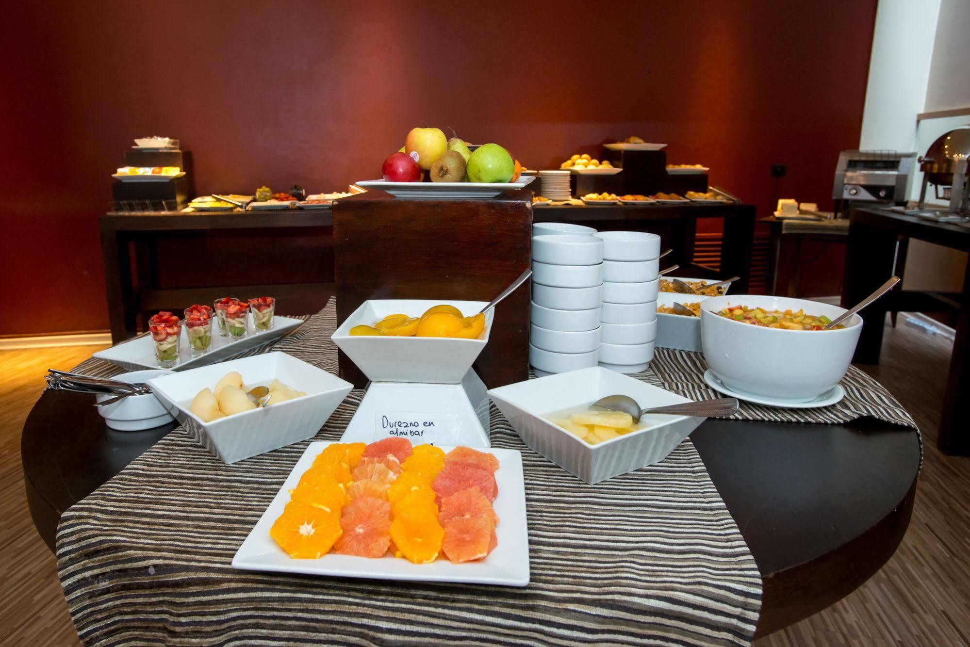 Tryp Montevideo Hotel Экстерьер фото
